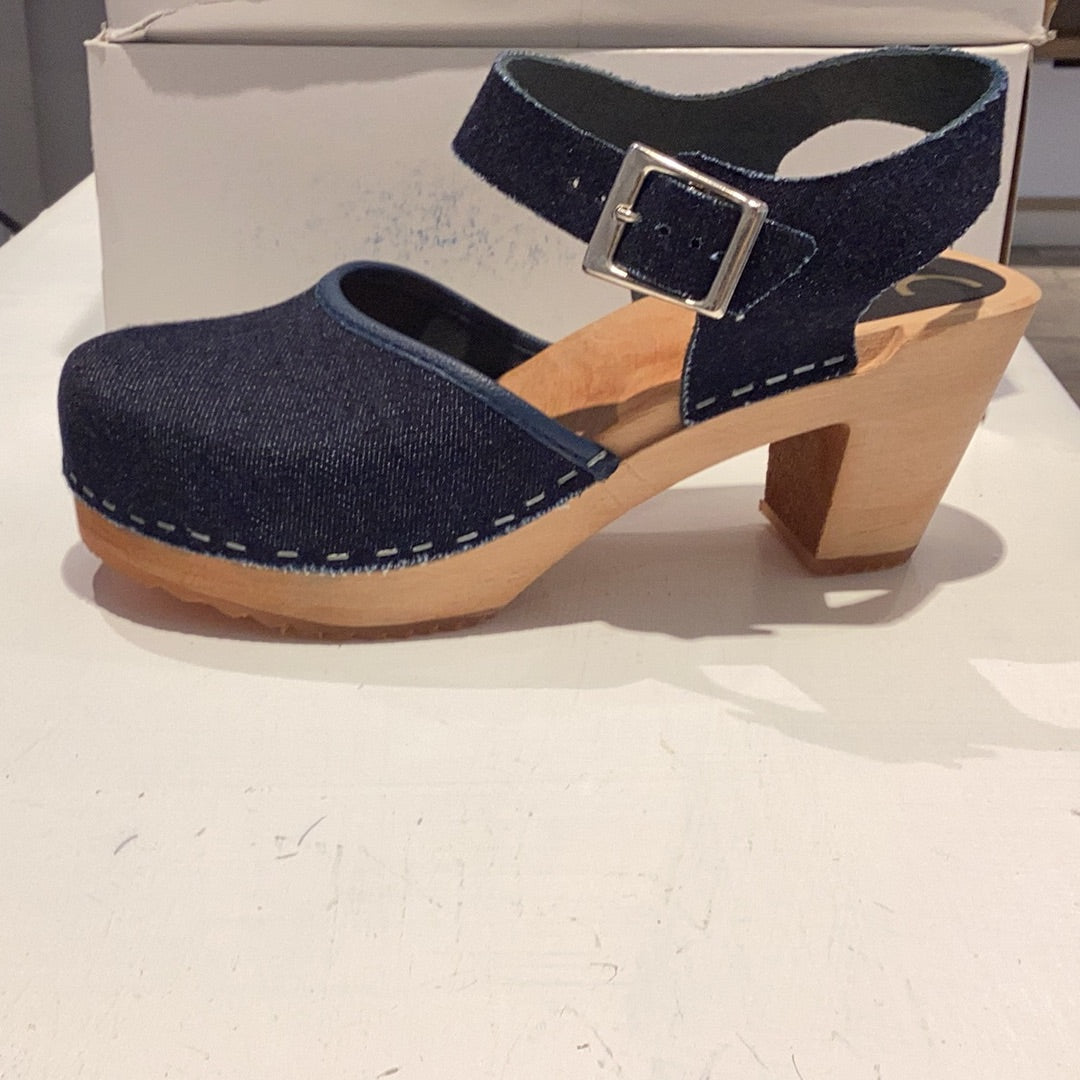MARY JANE JEAN CLOG