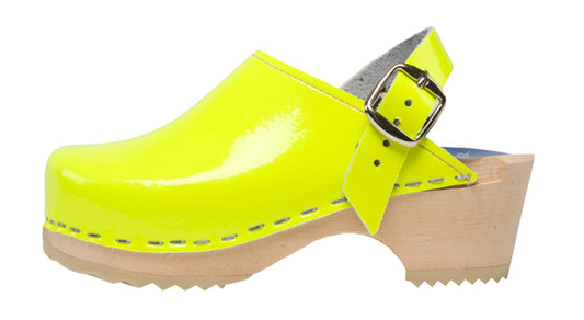 ELECTRIC YELLOW PATENT CLOGS